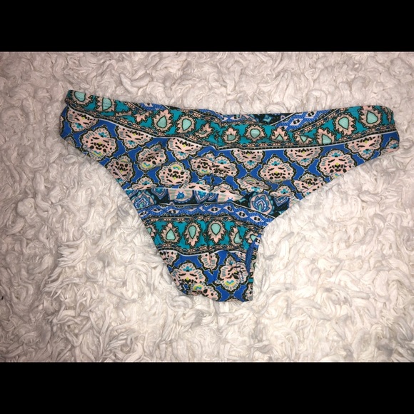 bikini bottom - Picture 2 of 2